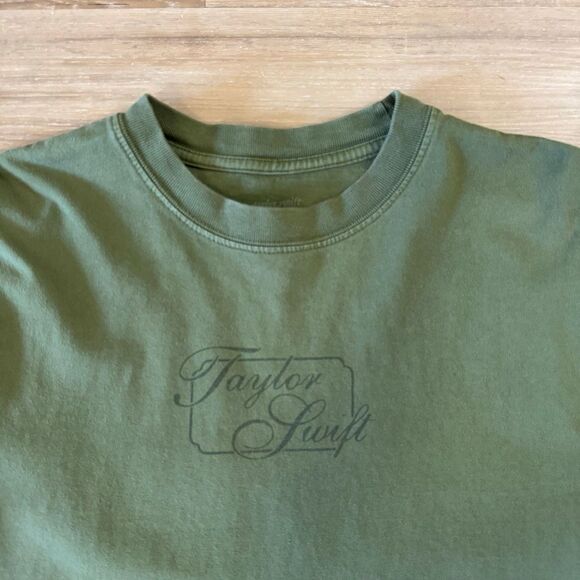 Taylor Swift Evermore Your Ivy Grows Track Listing Green Long Sleeve Shirt Sz M - Picture 3 of 8